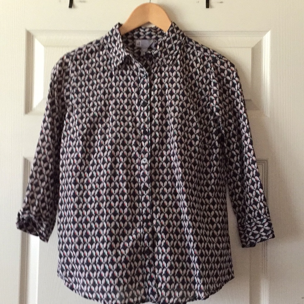 Cute! Bird print blouse 👚. Size Petite Med